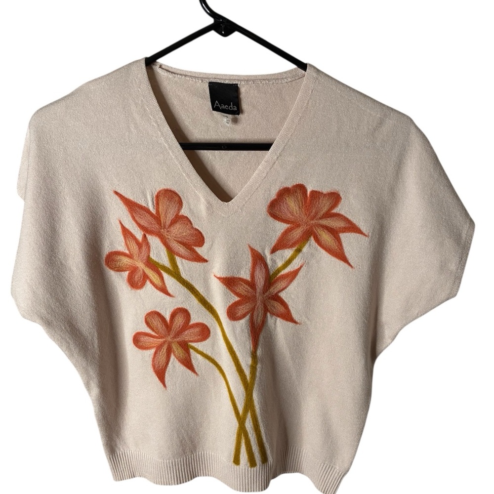 AVEDA V-Neck knit with Orange Floral Pattern
